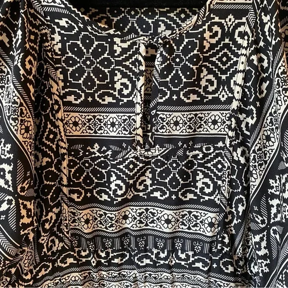 H&M Black and Cream Boho Balloon Sleeve Dress Size 4 - Picture 2 of 9